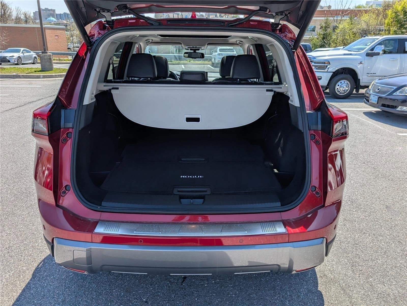 2024 Nissan Rogue SL