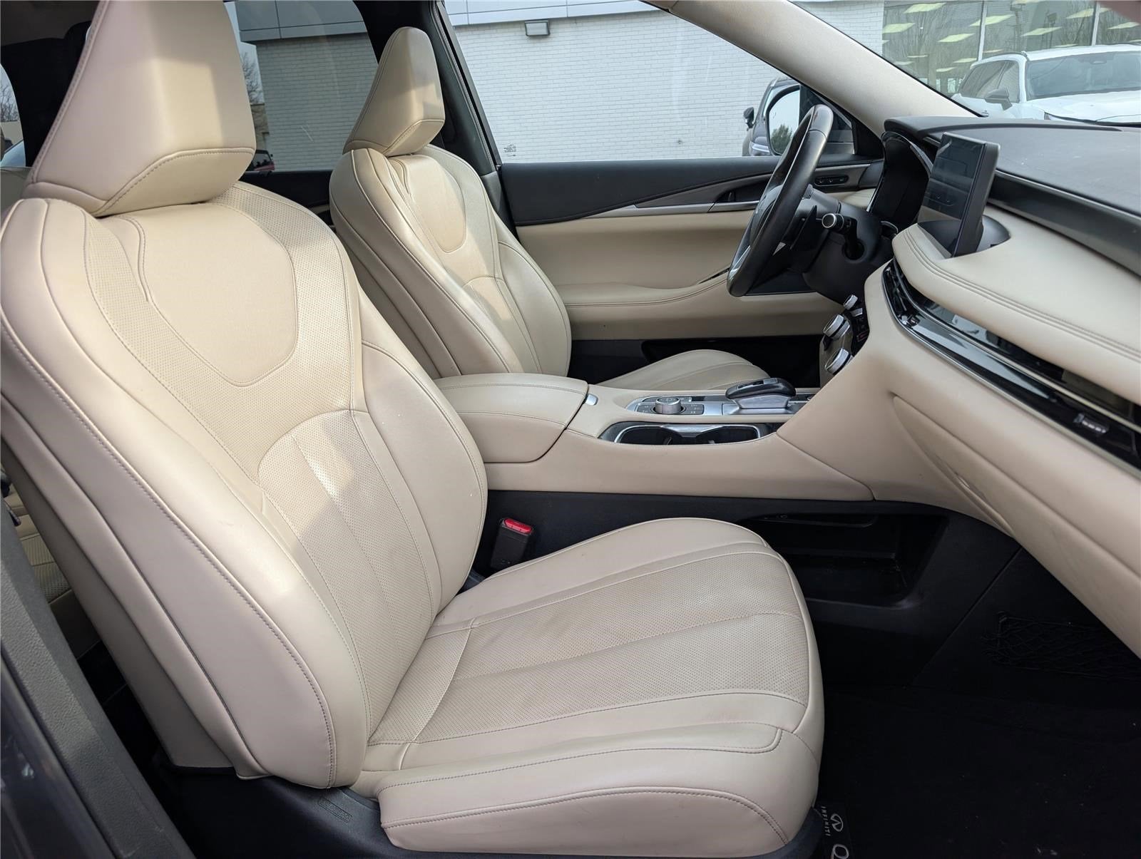 2022 INFINITI QX60 LUXE