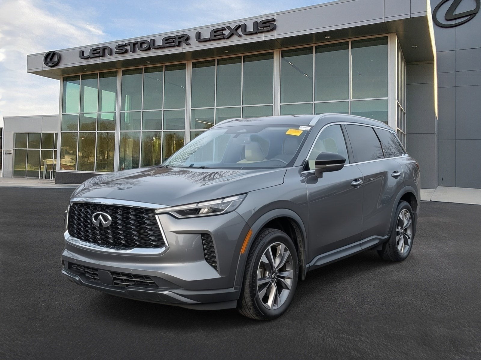 2022 INFINITI QX60 LUXE