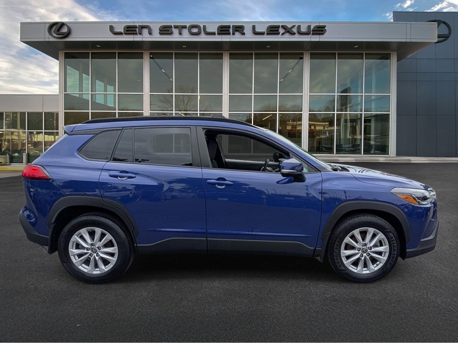 2023 Toyota Corolla Cross LE
