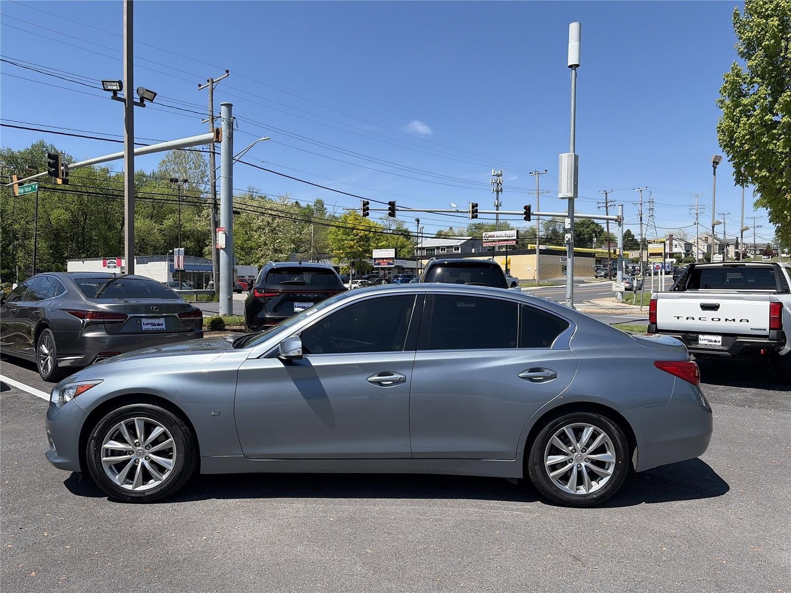 2014 INFINITI Q50 Premium