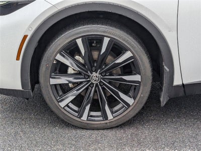 2023 Toyota Crown Platinum