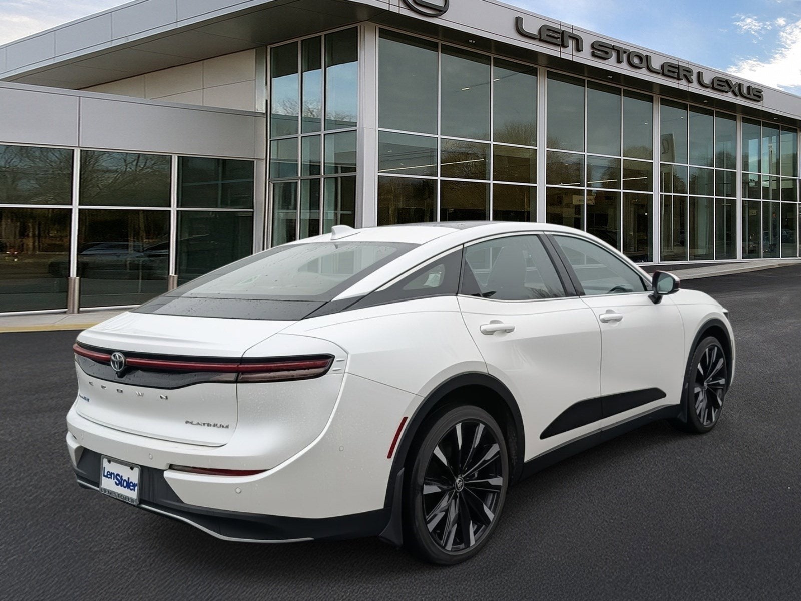 2023 Toyota Crown Platinum