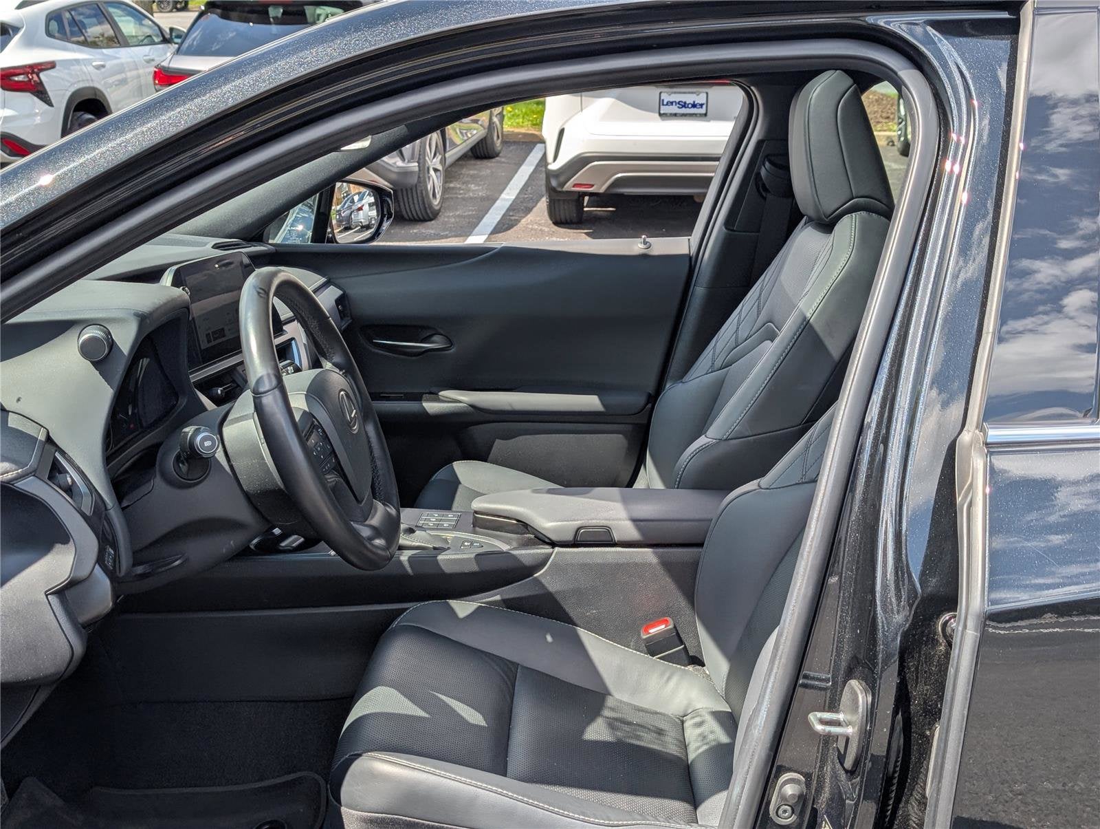 2024 Lexus UX 250h Premium AWD