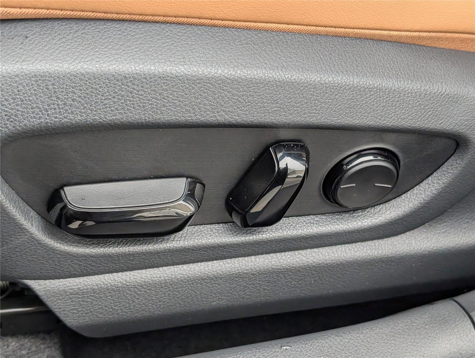 2026 Lexus UX 300h AWD