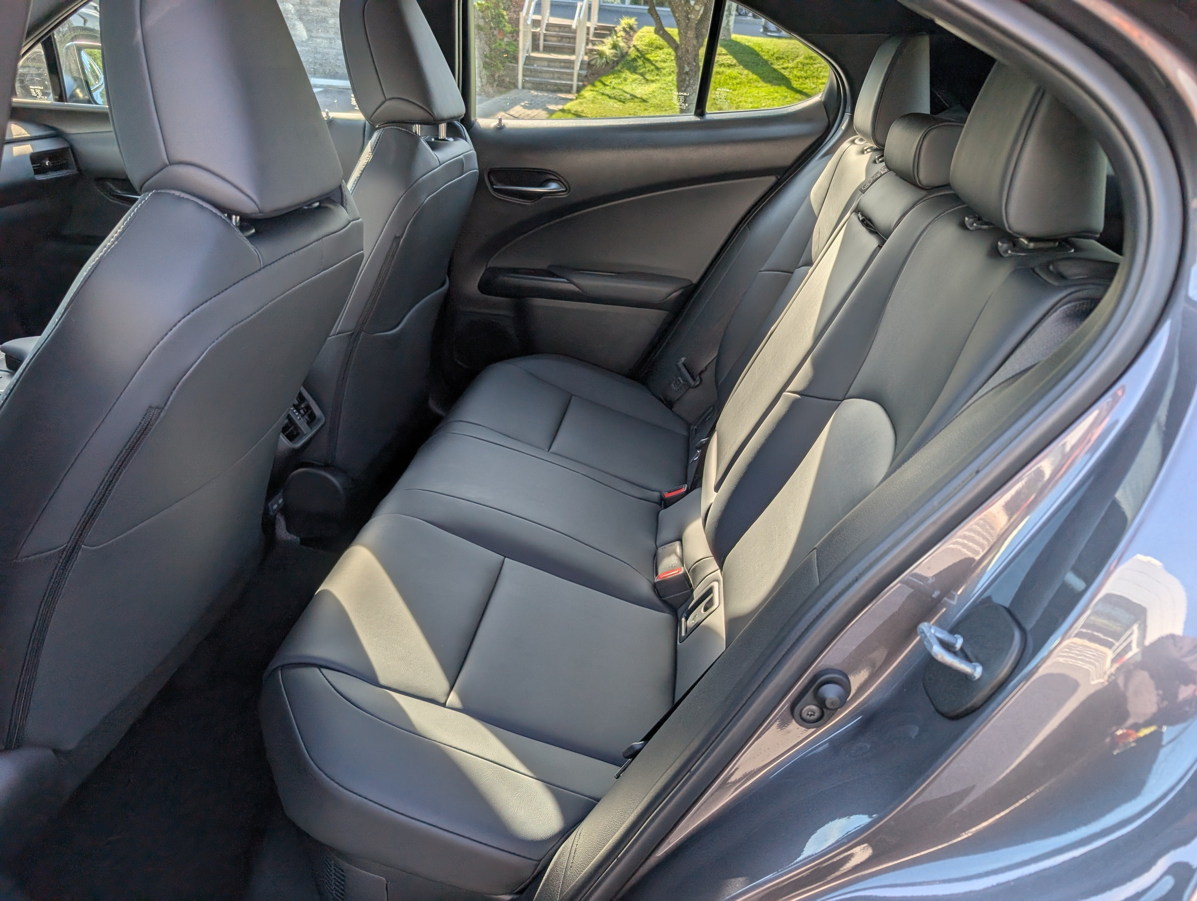 2025 Lexus UX 300h Premium AWD