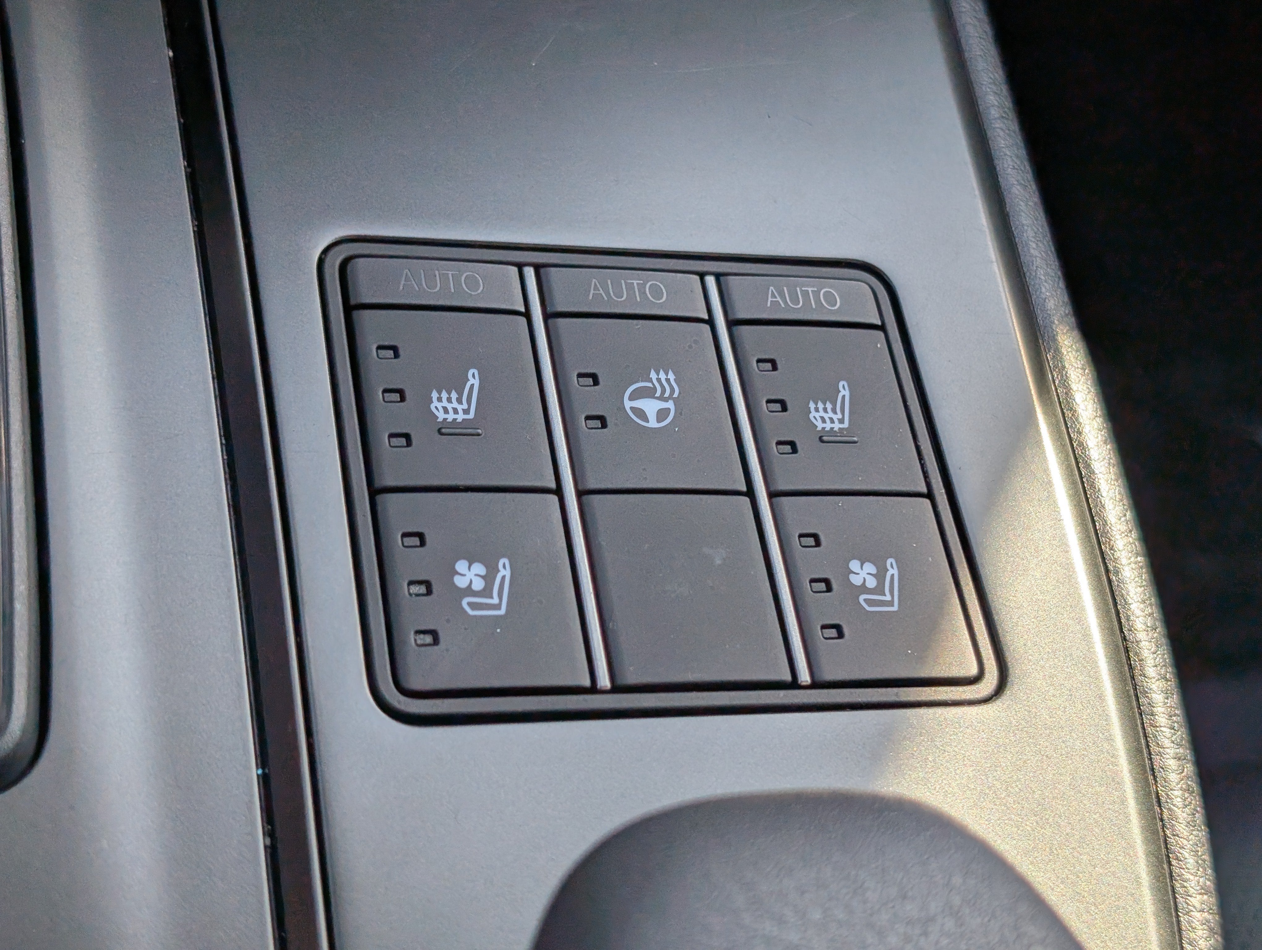 2025 Lexus UX 300h Premium AWD