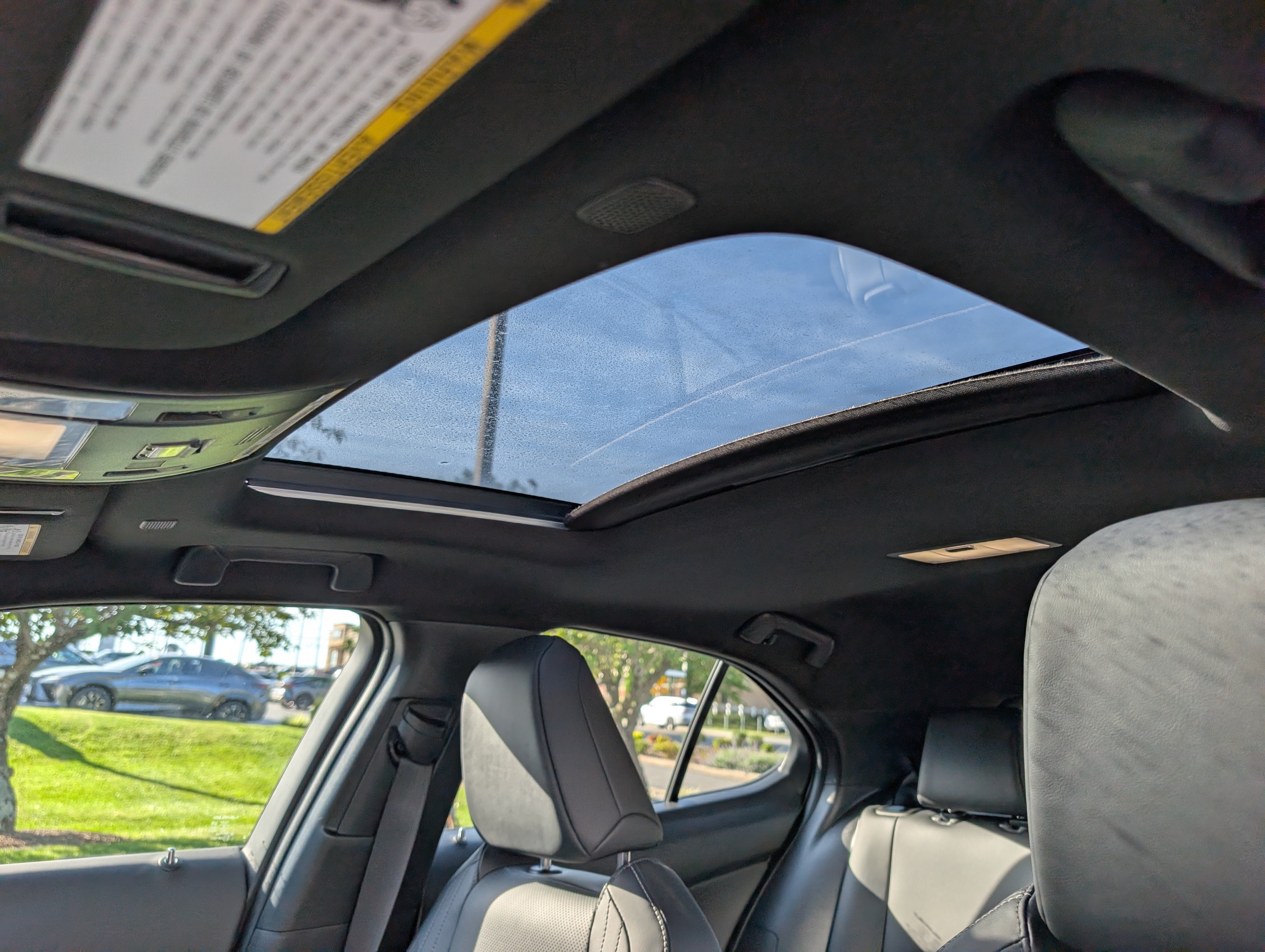2025 Lexus UX 300h Premium AWD
