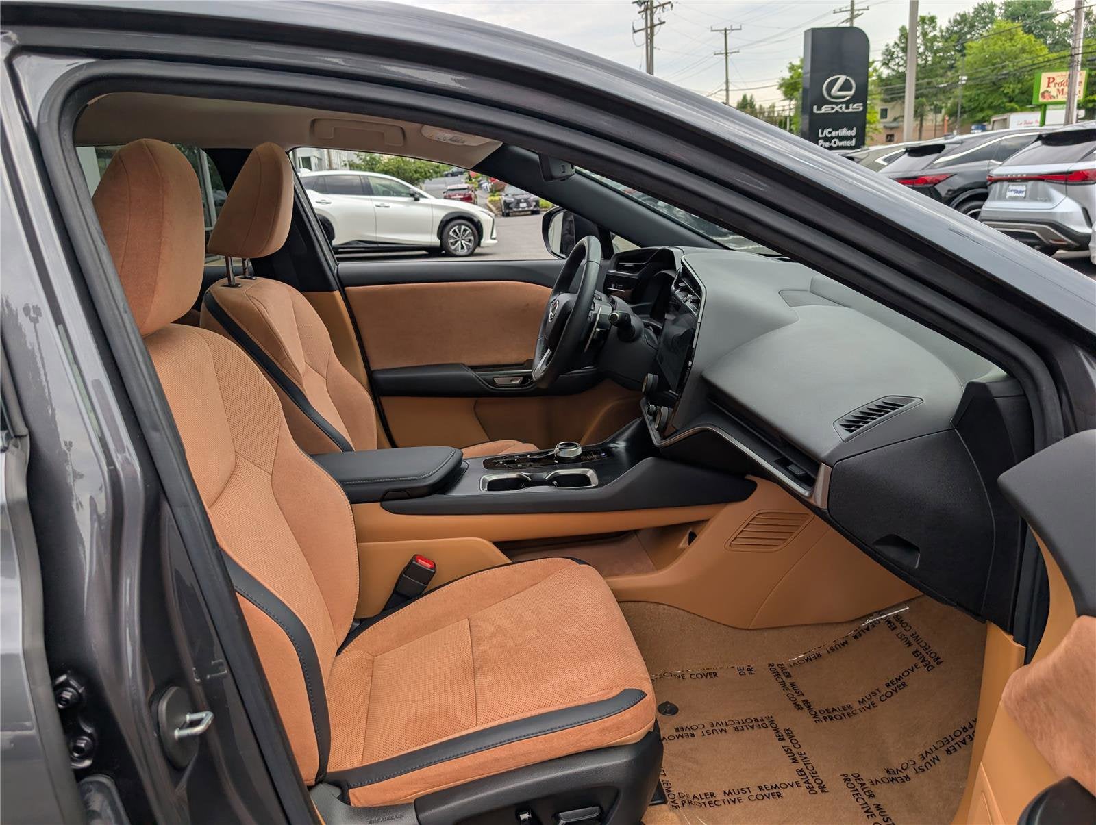 2023 Lexus RZ 450e Luxury AWD