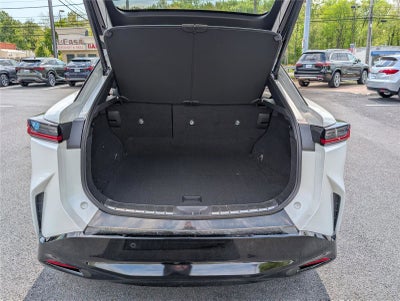 2023 Lexus RZ 450e Luxury AWD