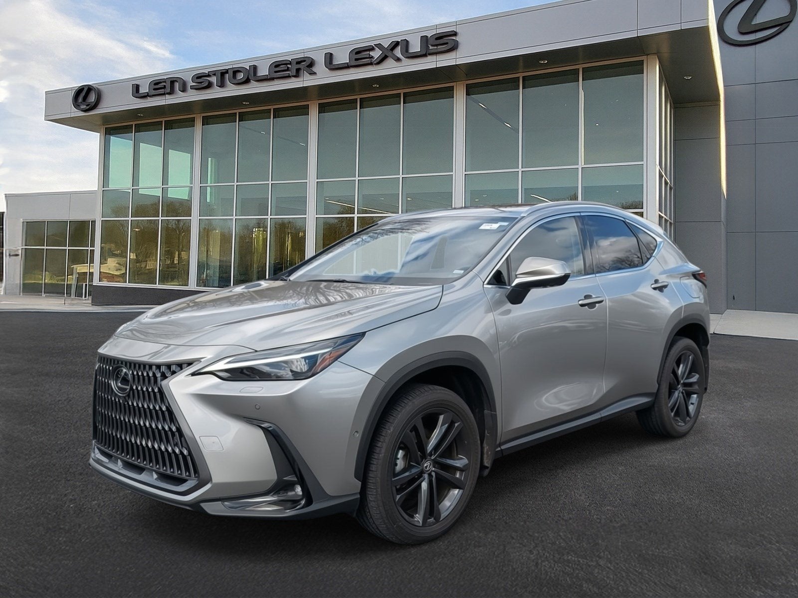 2024 Lexus NX NX 450h+ Luxury