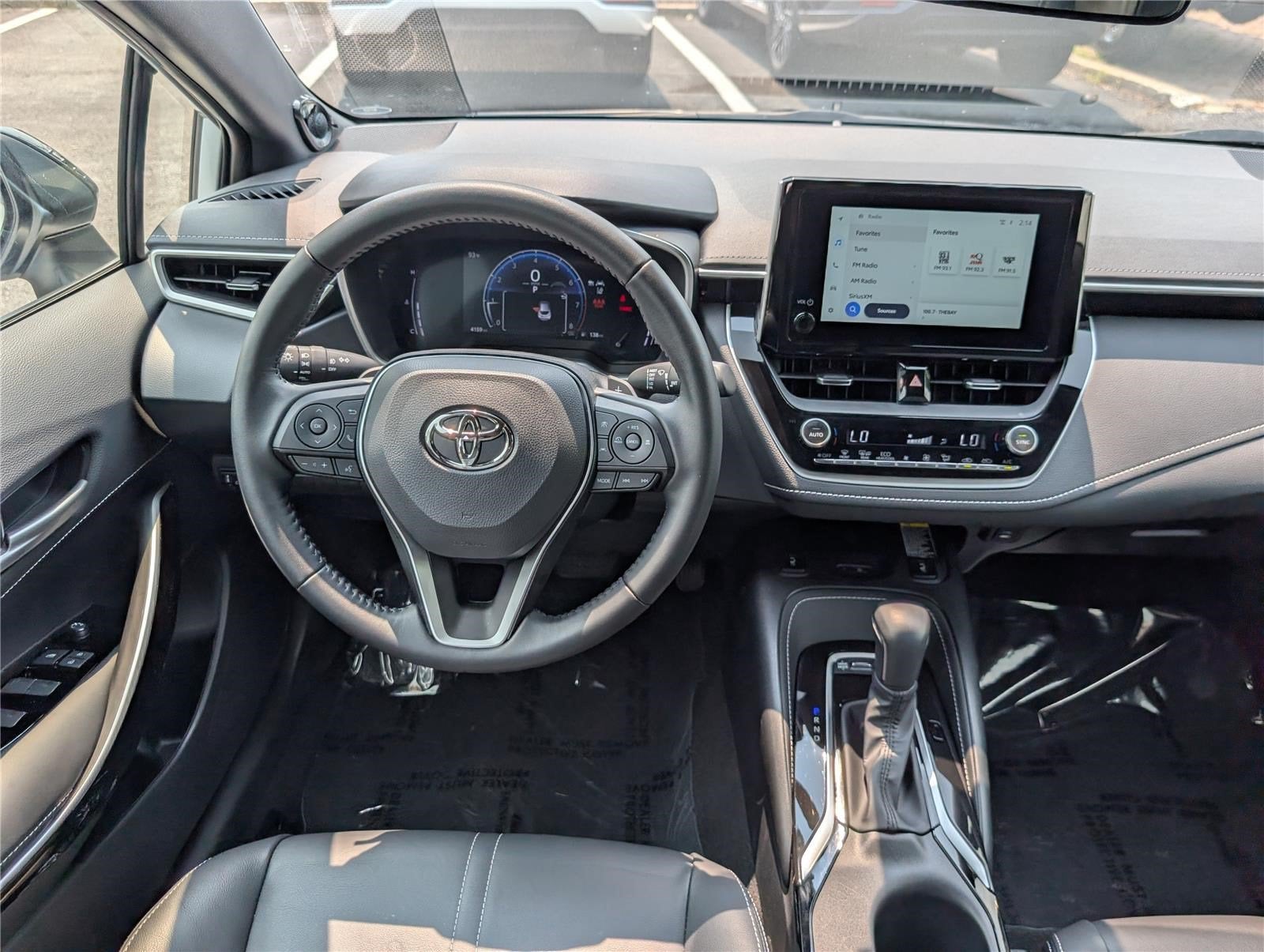 2025 Toyota Corolla Hatchback XSE