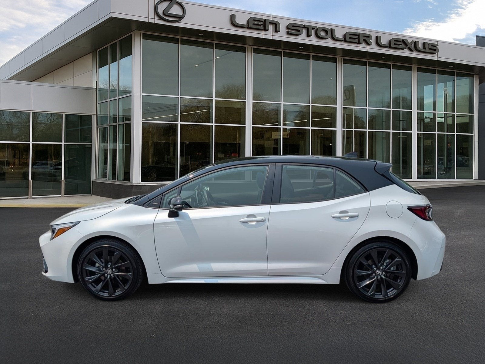 2025 Toyota Corolla Hatchback XSE