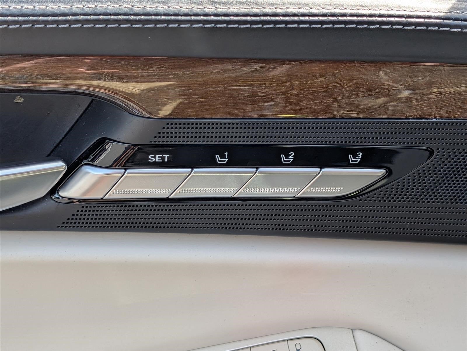 2018 Genesis G90 3.3T Premium