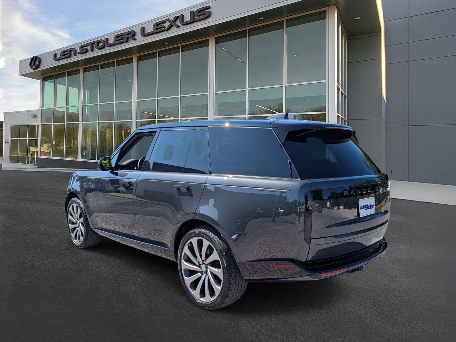 2023 Land Rover Range Rover SE