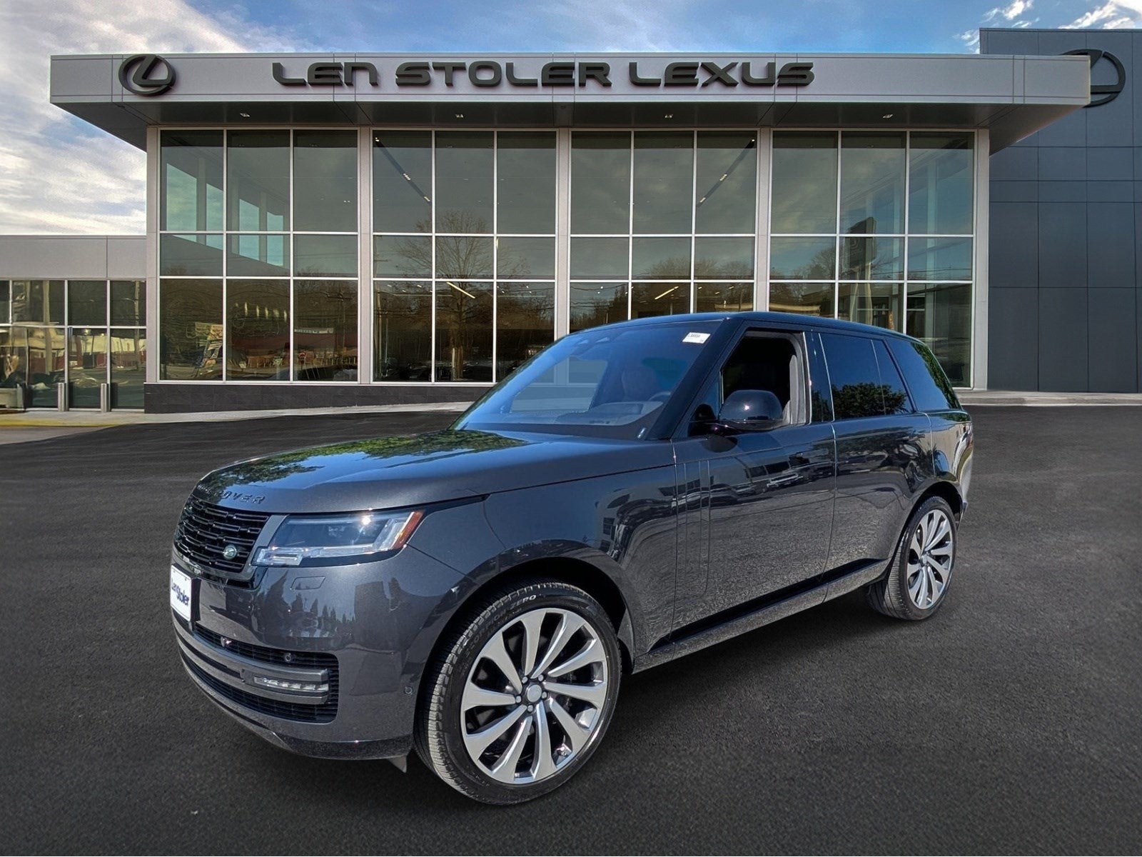 2023 Land Rover Range Rover SE