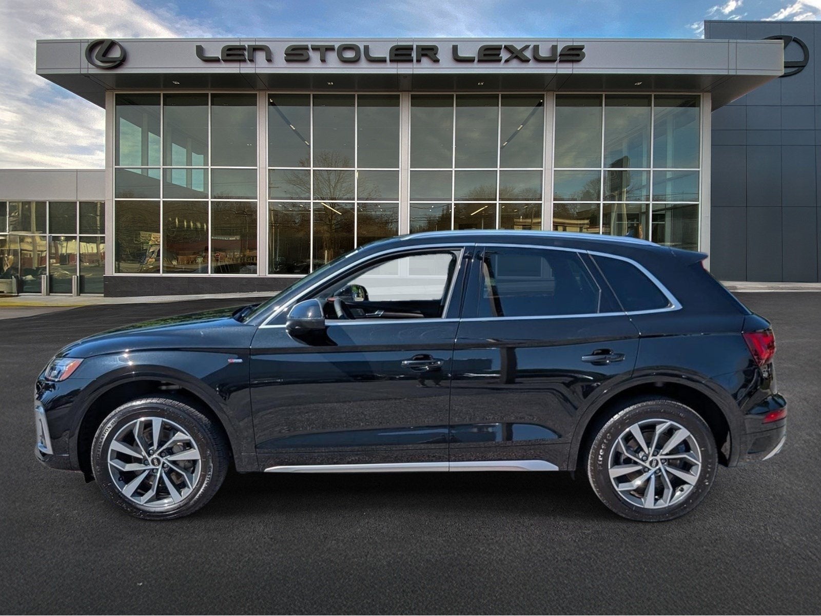 2023 Audi Q5 S line Premium Plus