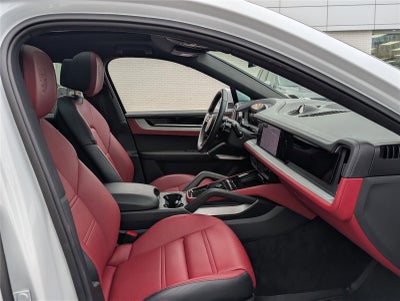 2024 Porsche Cayenne Coupe AWD