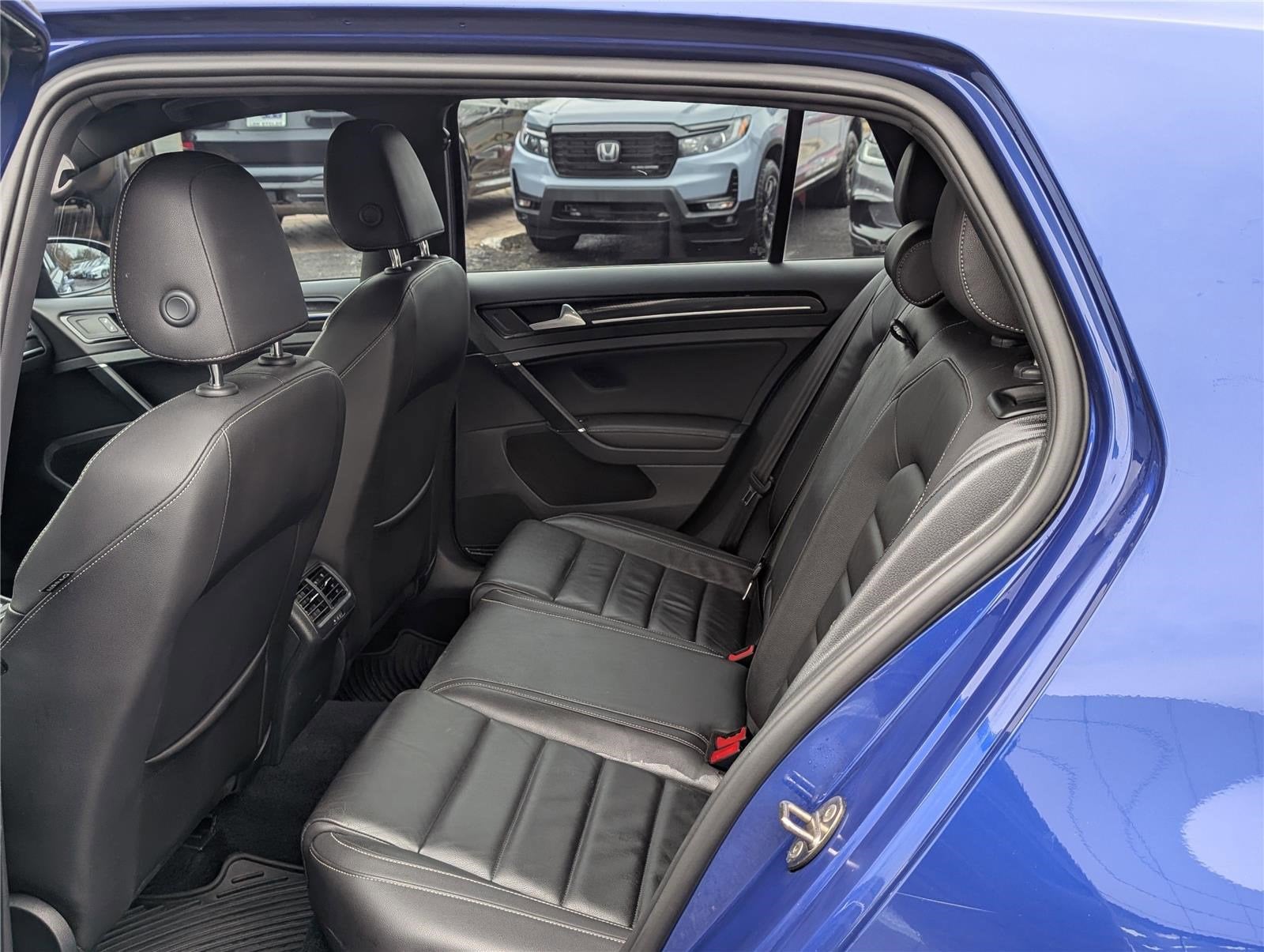 2016 Volkswagen Golf R Base