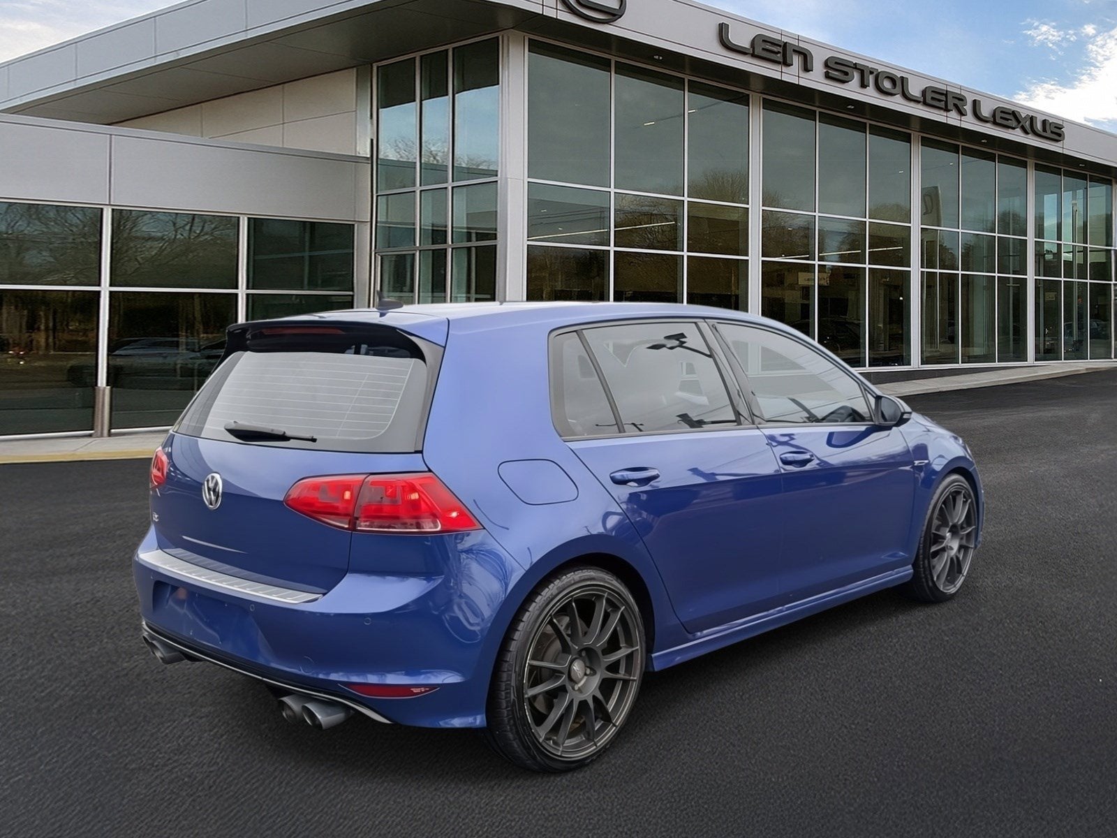 2016 Volkswagen Golf R Base