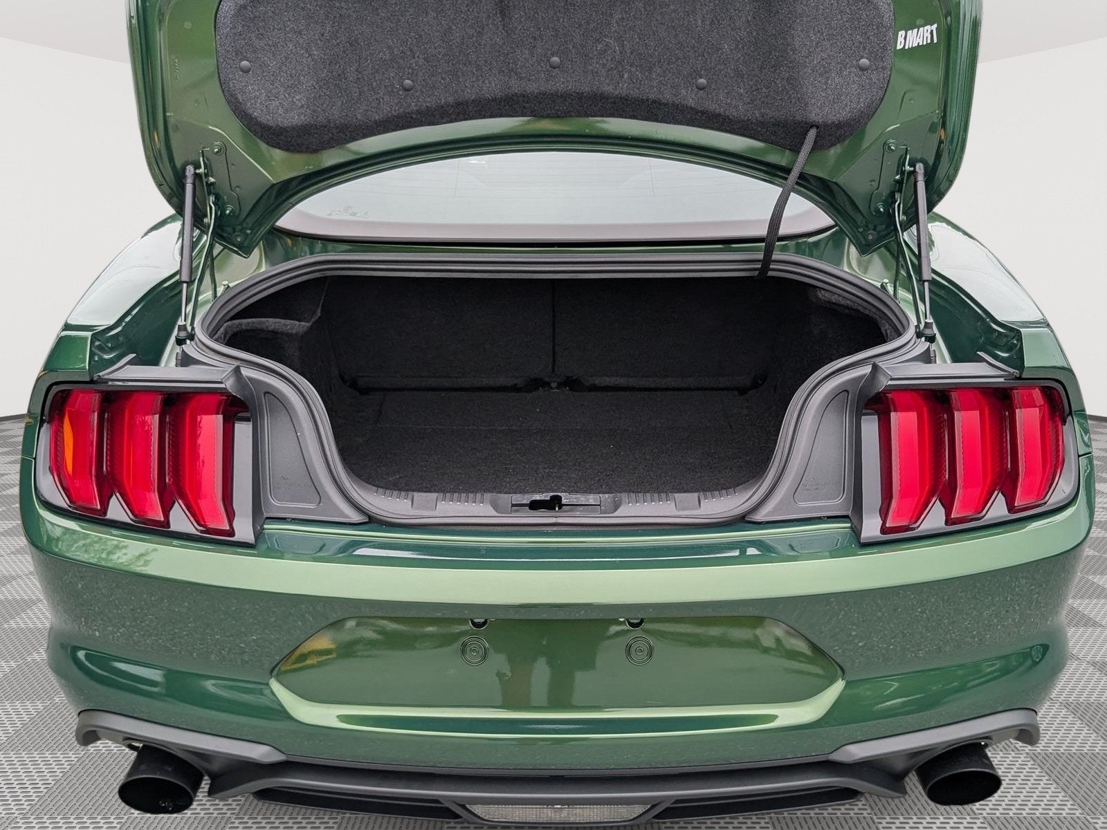 2022 Ford Mustang EcoBoost