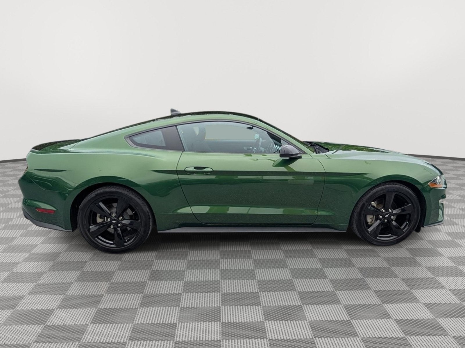 2022 Ford Mustang EcoBoost
