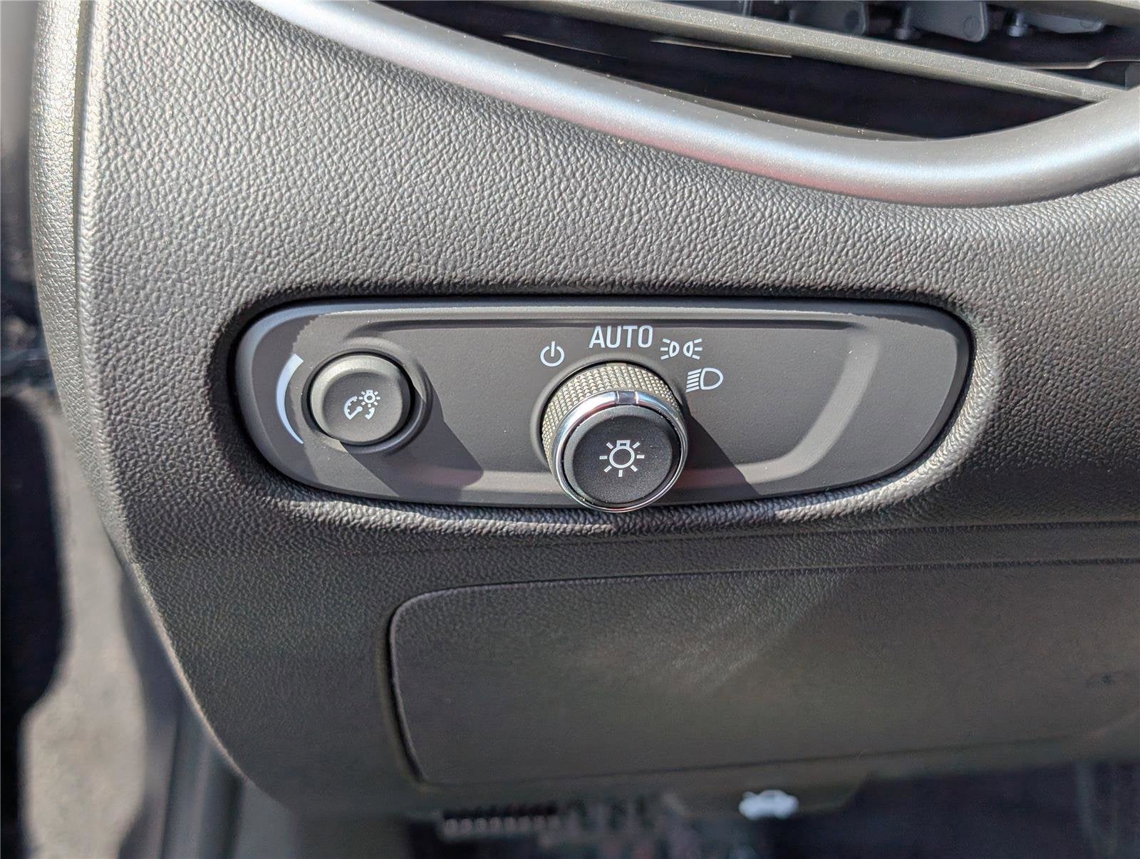 2022 Chevrolet Malibu LS