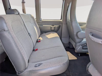 2025 Chevrolet Express Passenger 1LS