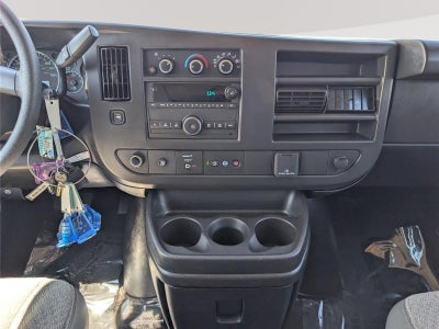 2025 Chevrolet Express Passenger 1LS