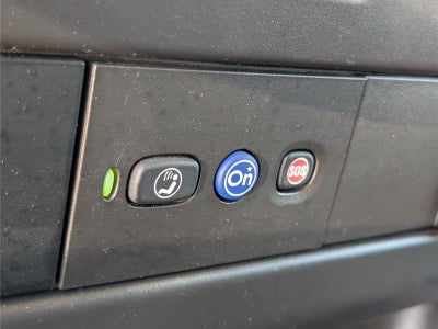 2025 Chevrolet Express Passenger 1LS