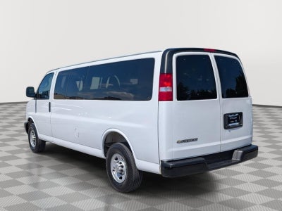 2025 Chevrolet Express Passenger 1LS