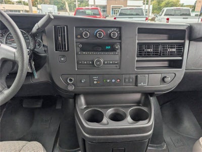 2025 Chevrolet Express Passenger 1LT