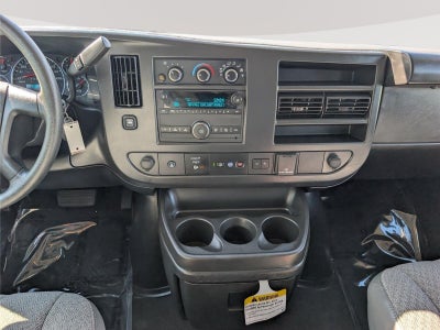 2025 Chevrolet Express Passenger 1LT