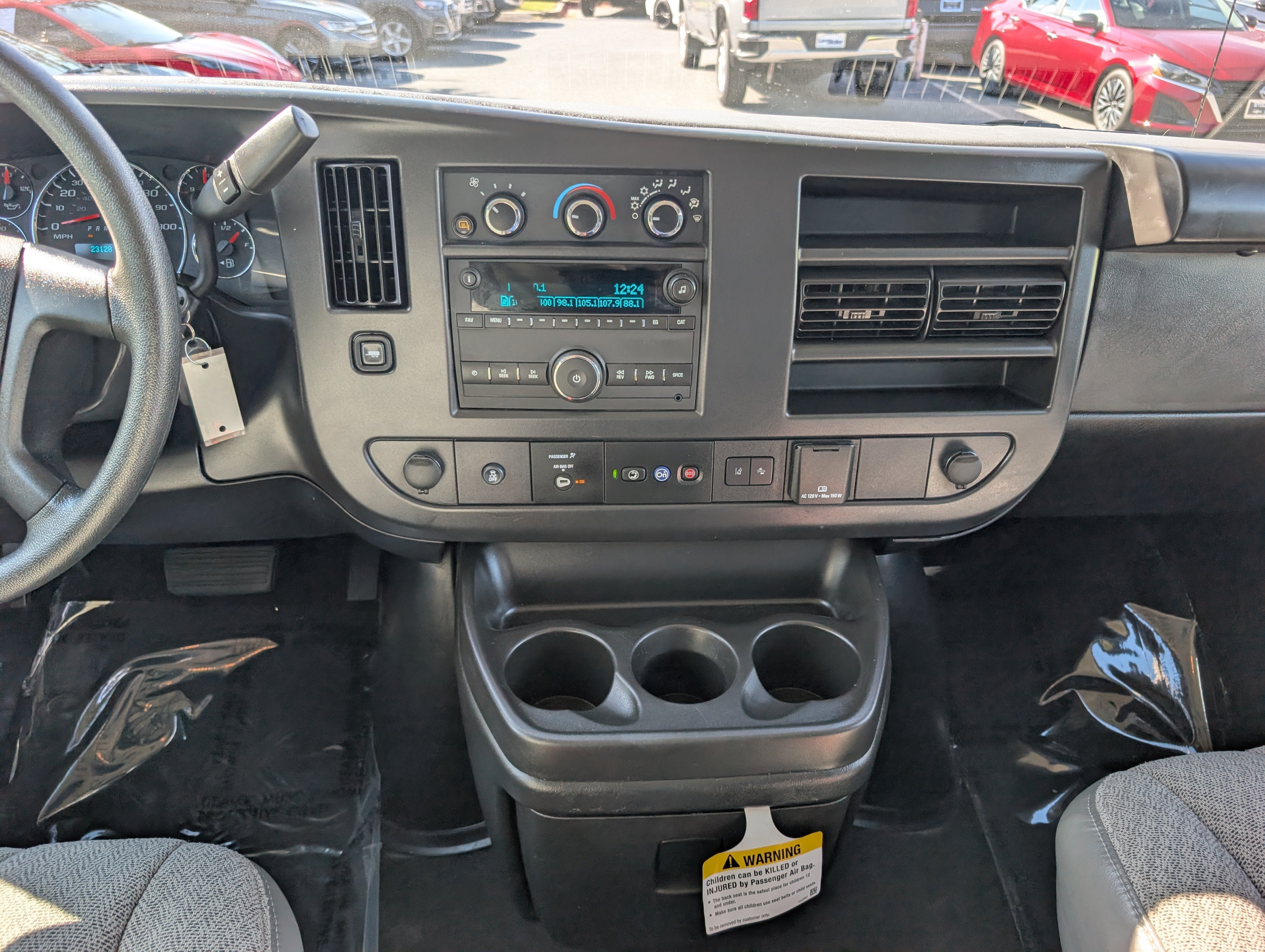 2025 Chevrolet Express Passenger 1LT
