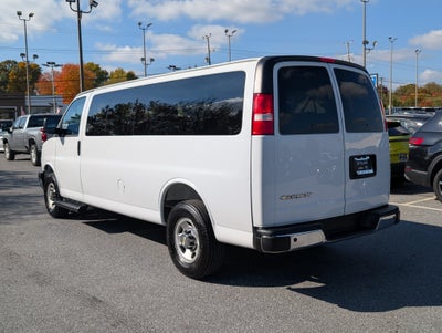 2025 Chevrolet Express Passenger 1LT