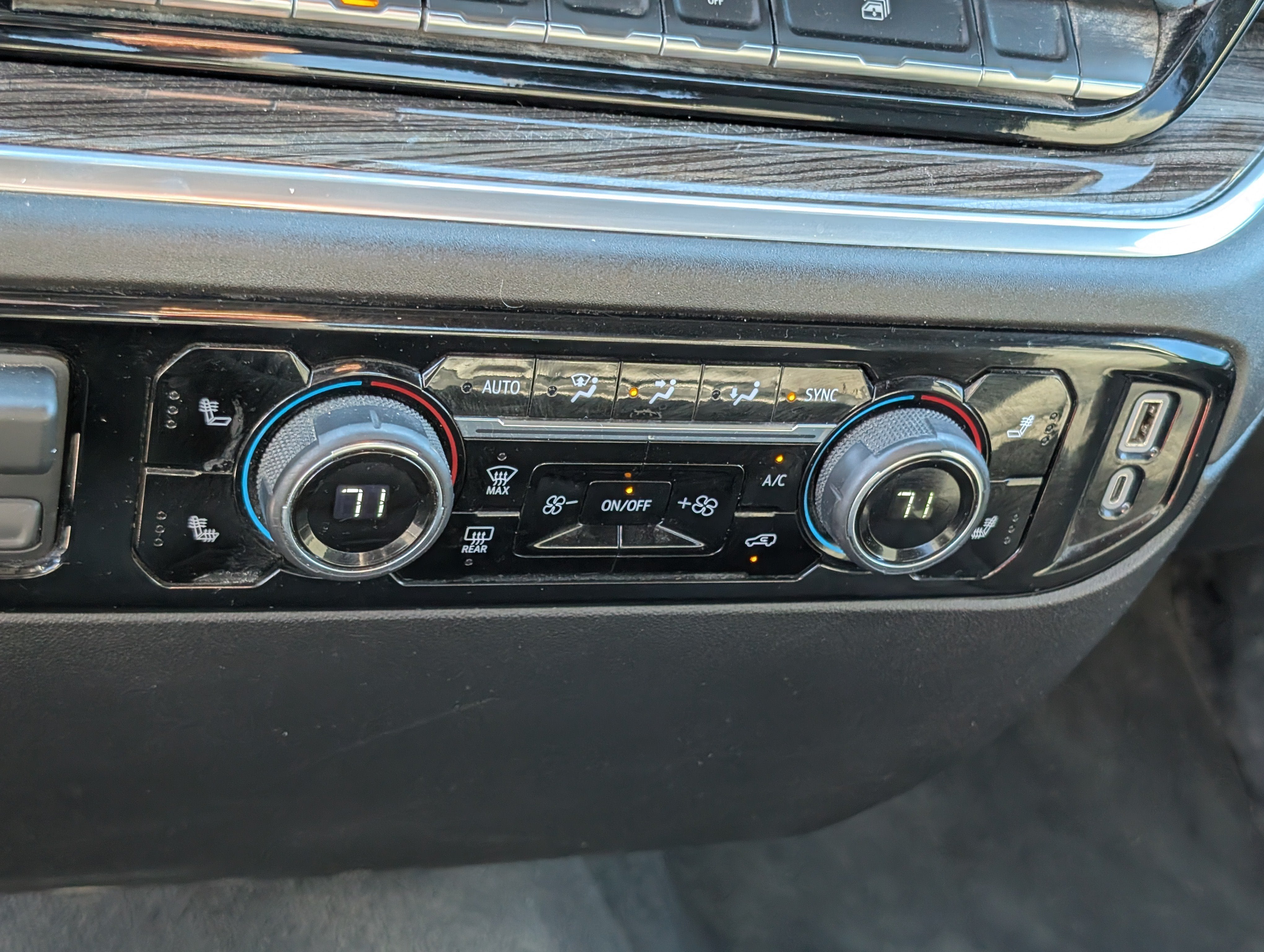 2025 Chevrolet Silverado 3500 HD LT