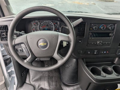 2025 Chevrolet Express Cargo WT