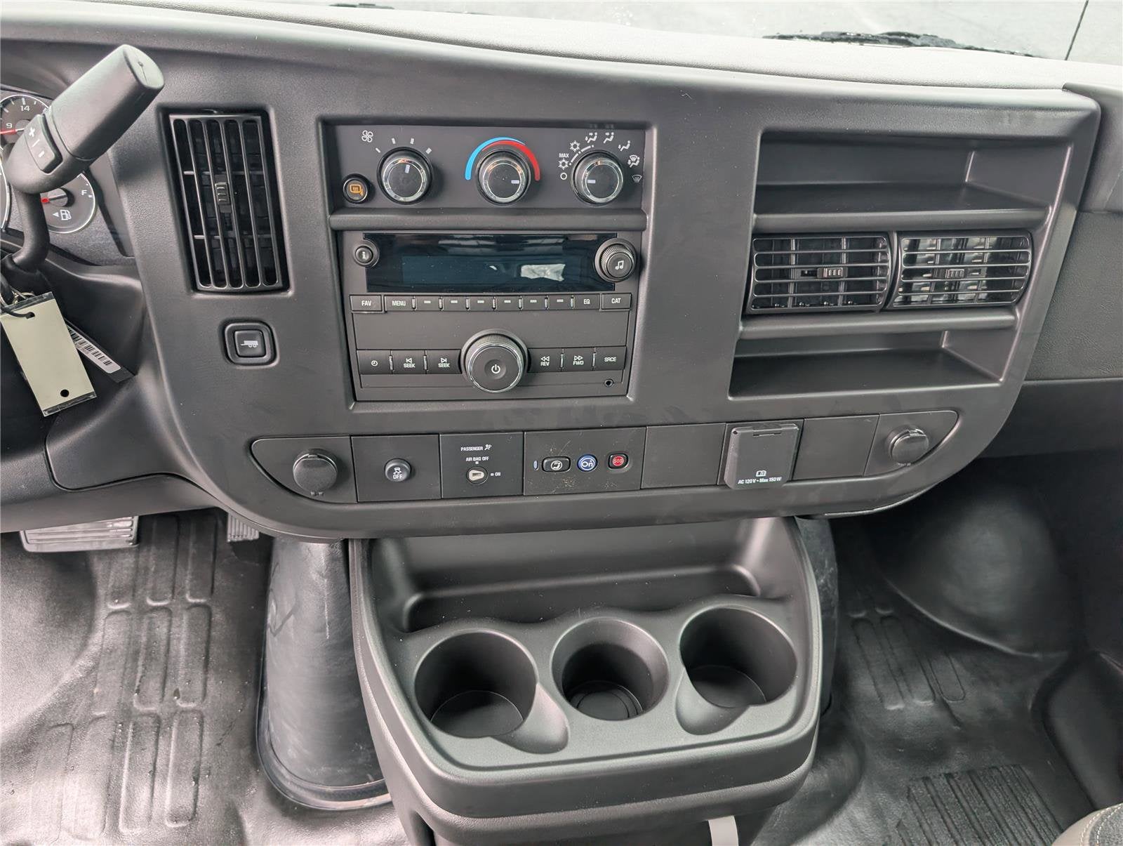 2025 Chevrolet Express Cargo WT