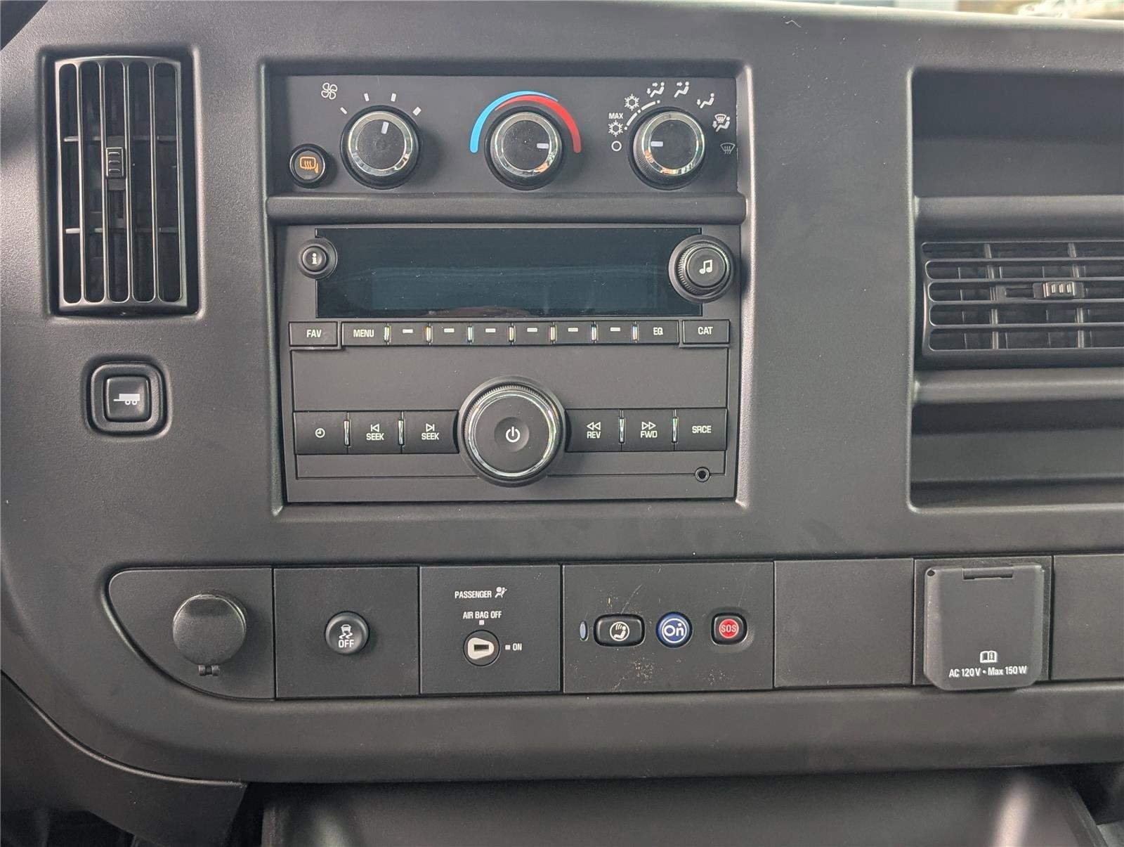 2025 Chevrolet Express Cargo WT