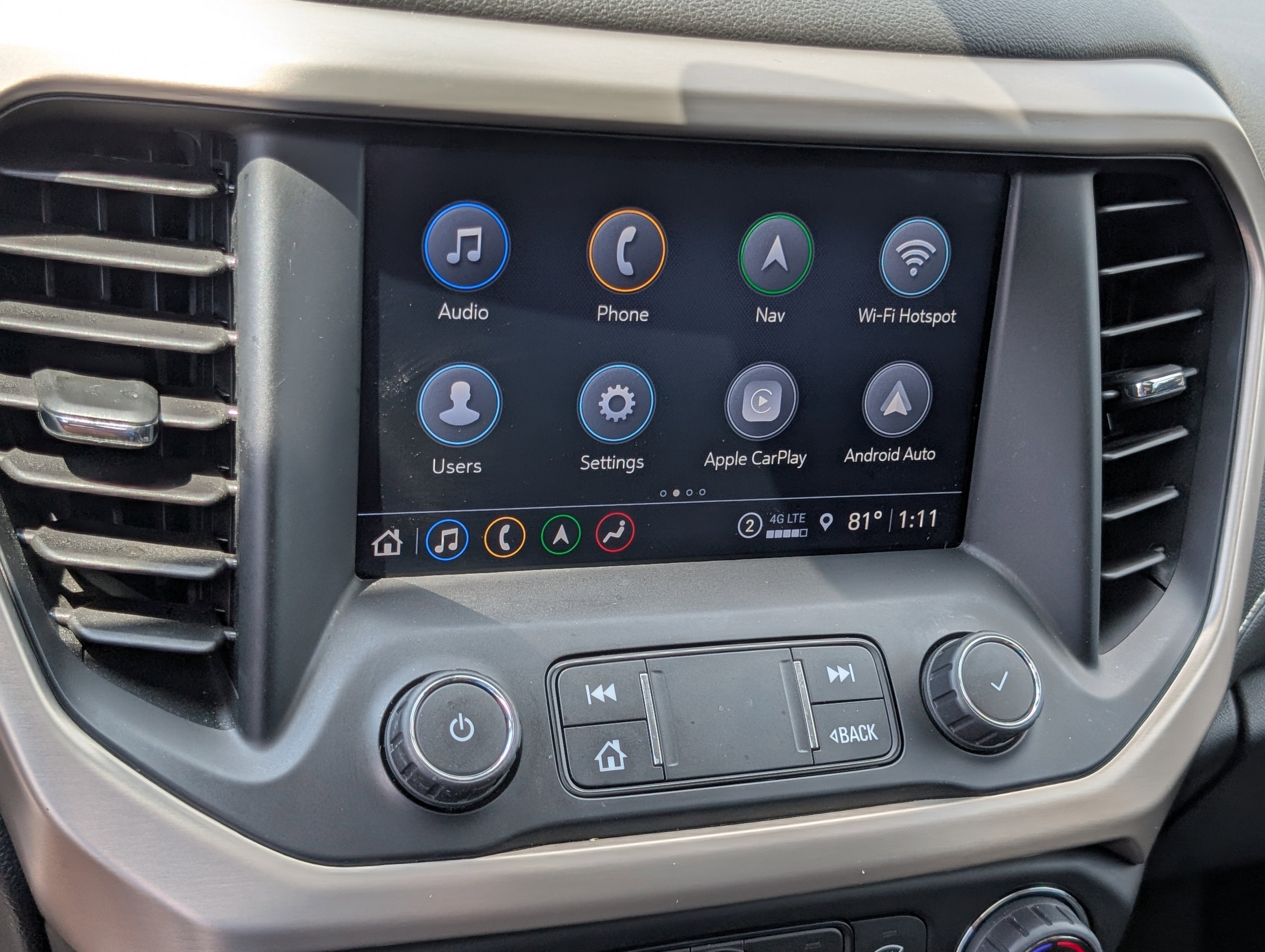 2022 GMC Acadia Denali