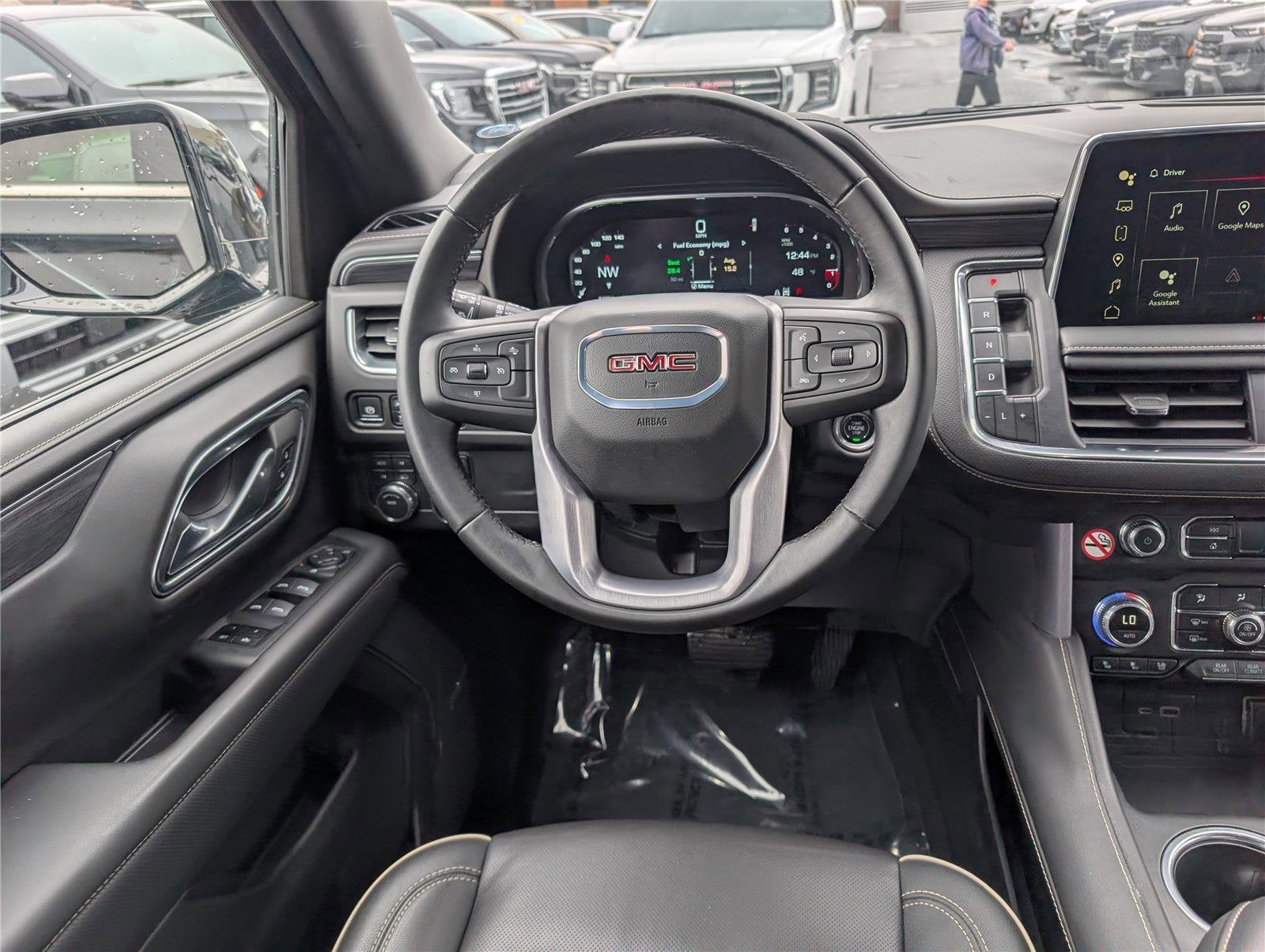 2024 GMC Yukon XL SLT