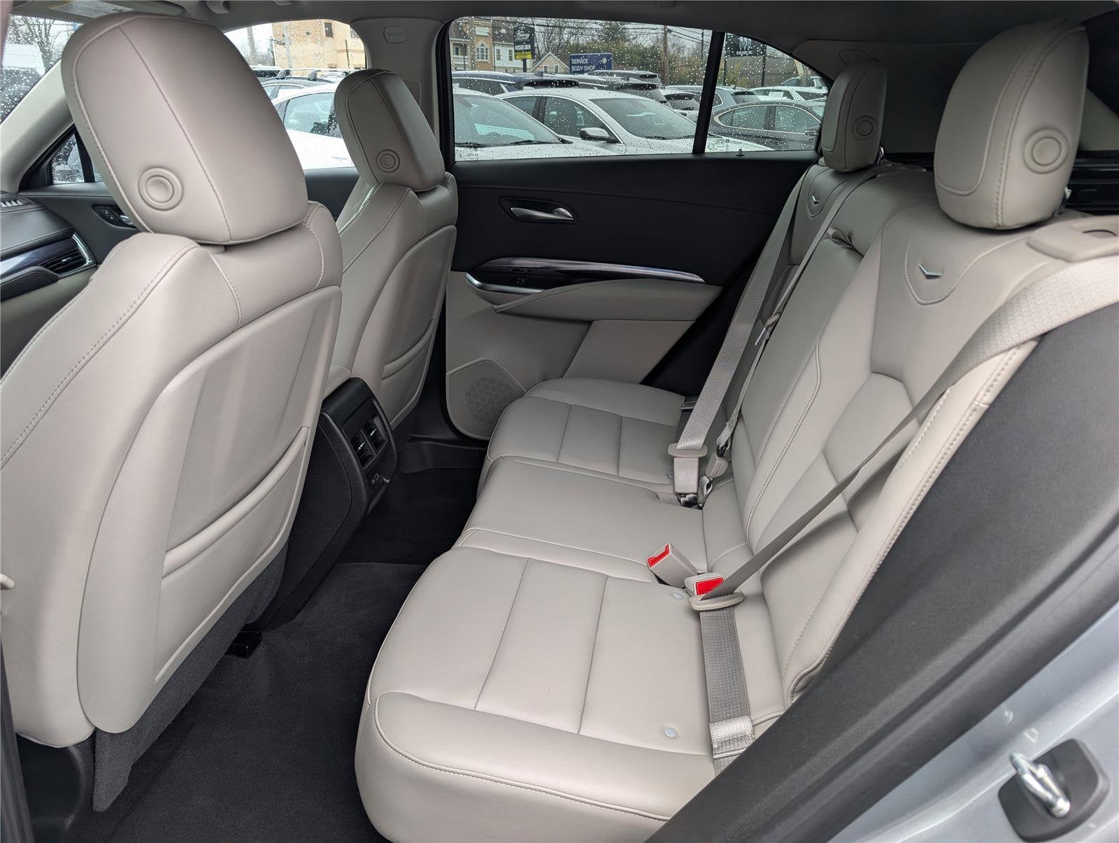 2023 Cadillac XT4 Luxury