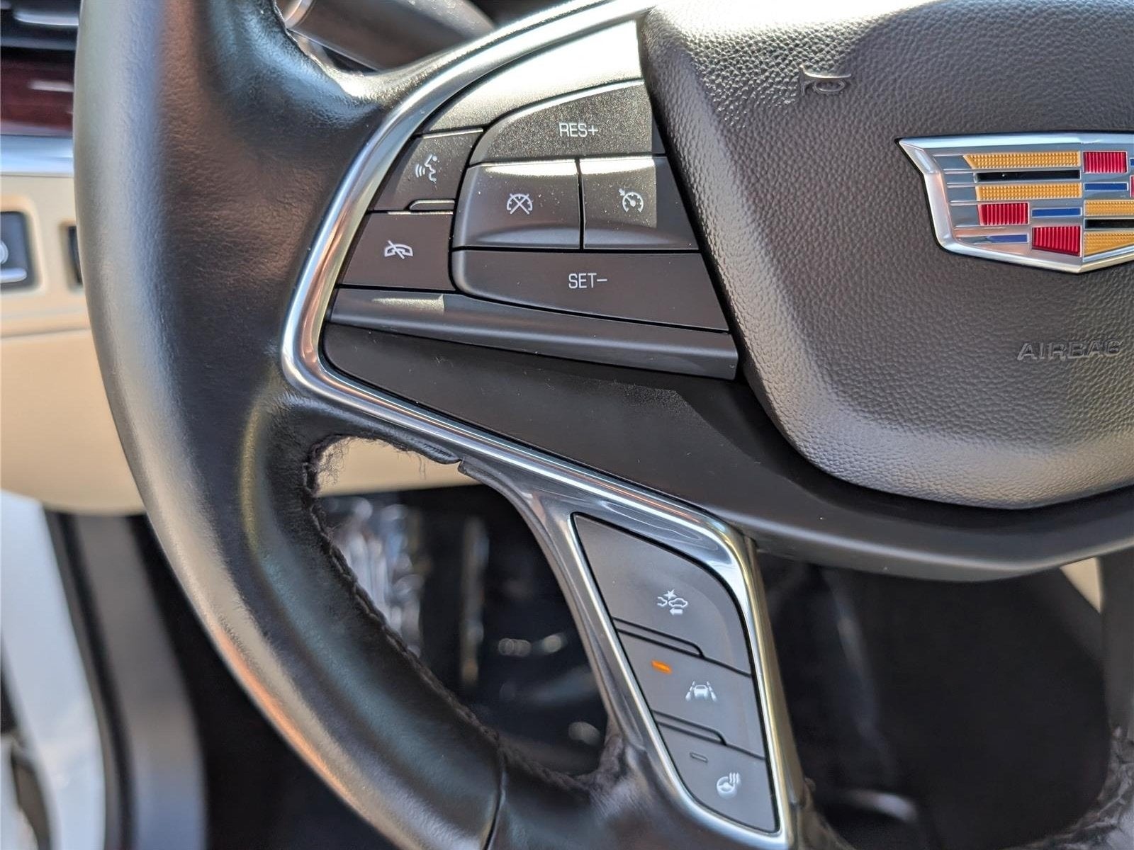 2018 Cadillac XT5 Premium Luxury FWD