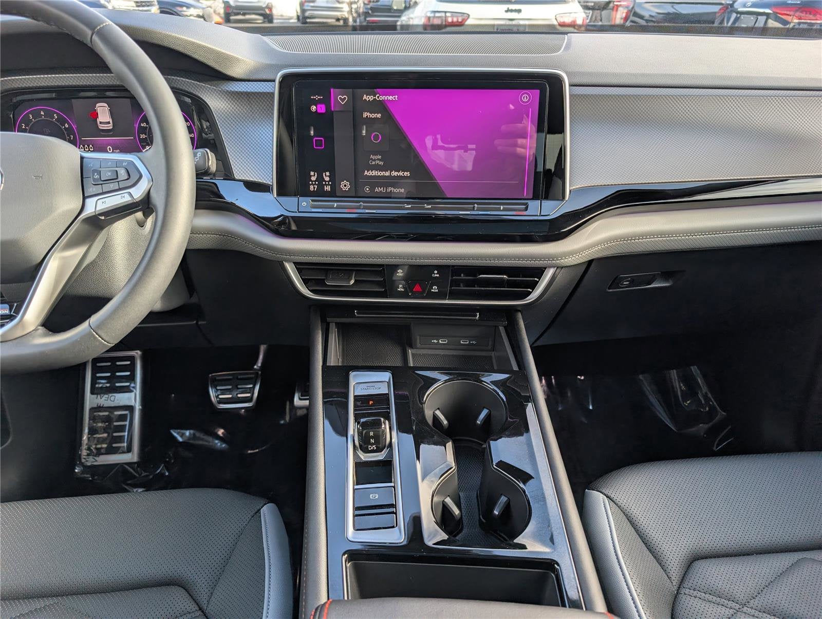 2024 Volkswagen Atlas 2.0T Peak Edition SE w/Technology