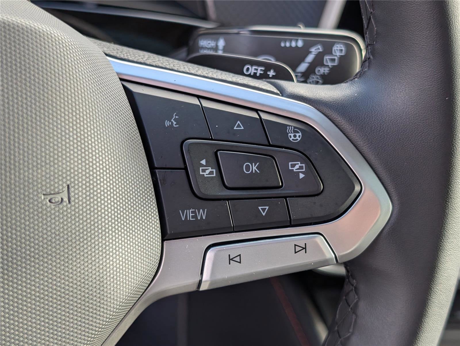 2024 Volkswagen Atlas 2.0T Peak Edition SE w/Technology