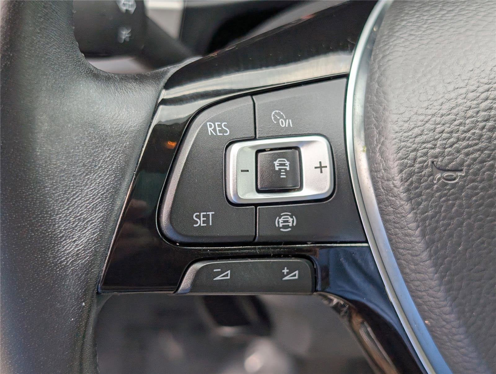 2019 Volkswagen Atlas 3.6L V6 SE w/Technology