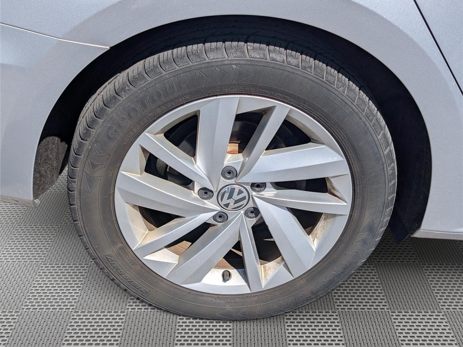 2018 Volkswagen Passat 2.0T SE