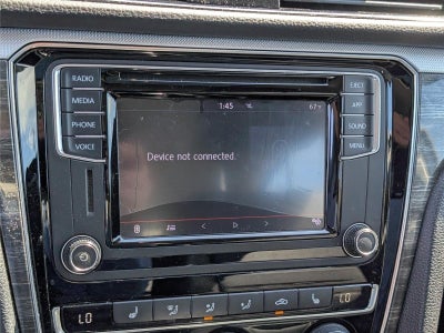 2018 Volkswagen Passat 2.0T SE