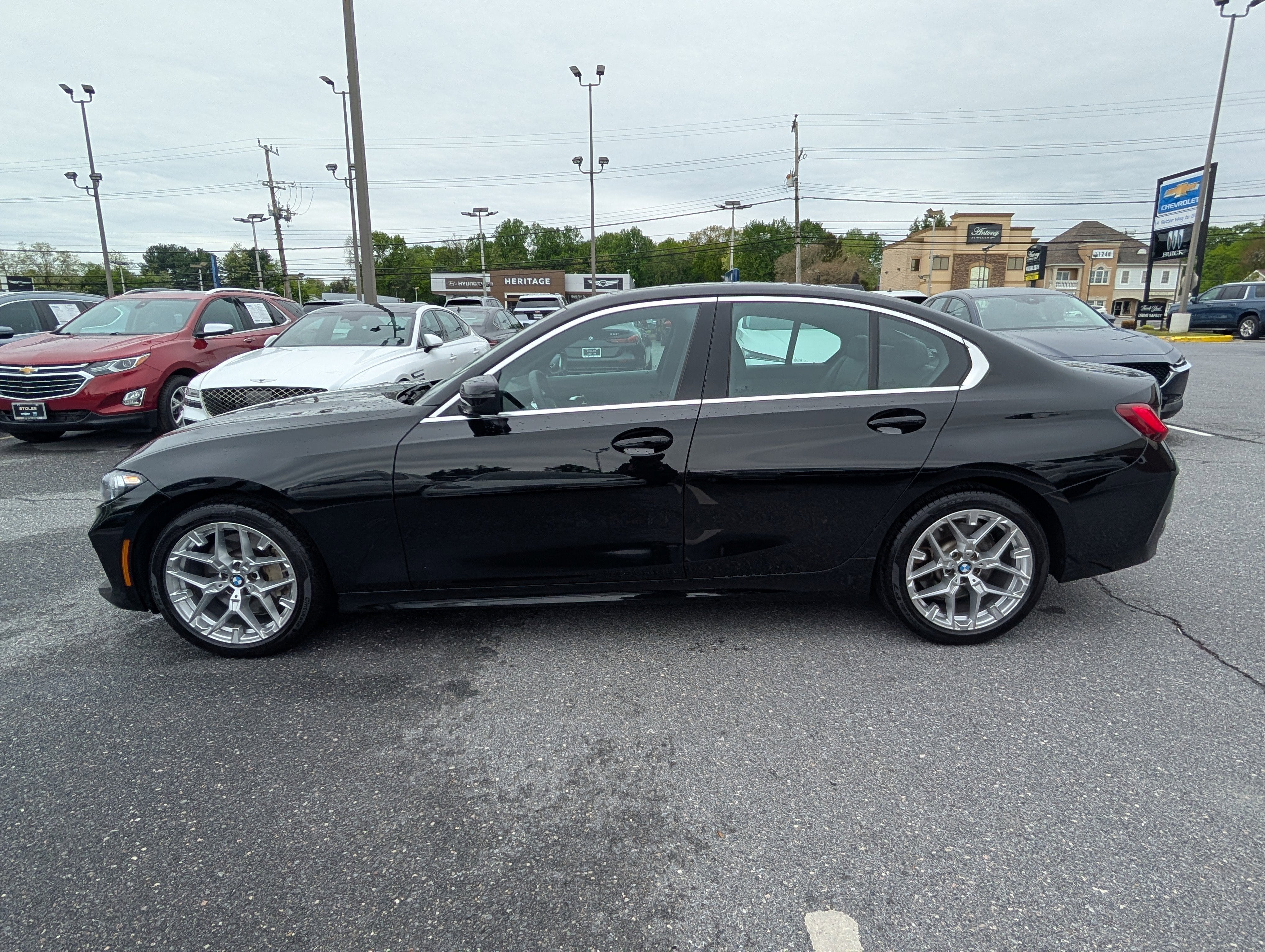 2025 BMW 3 Series 330i xDrive
