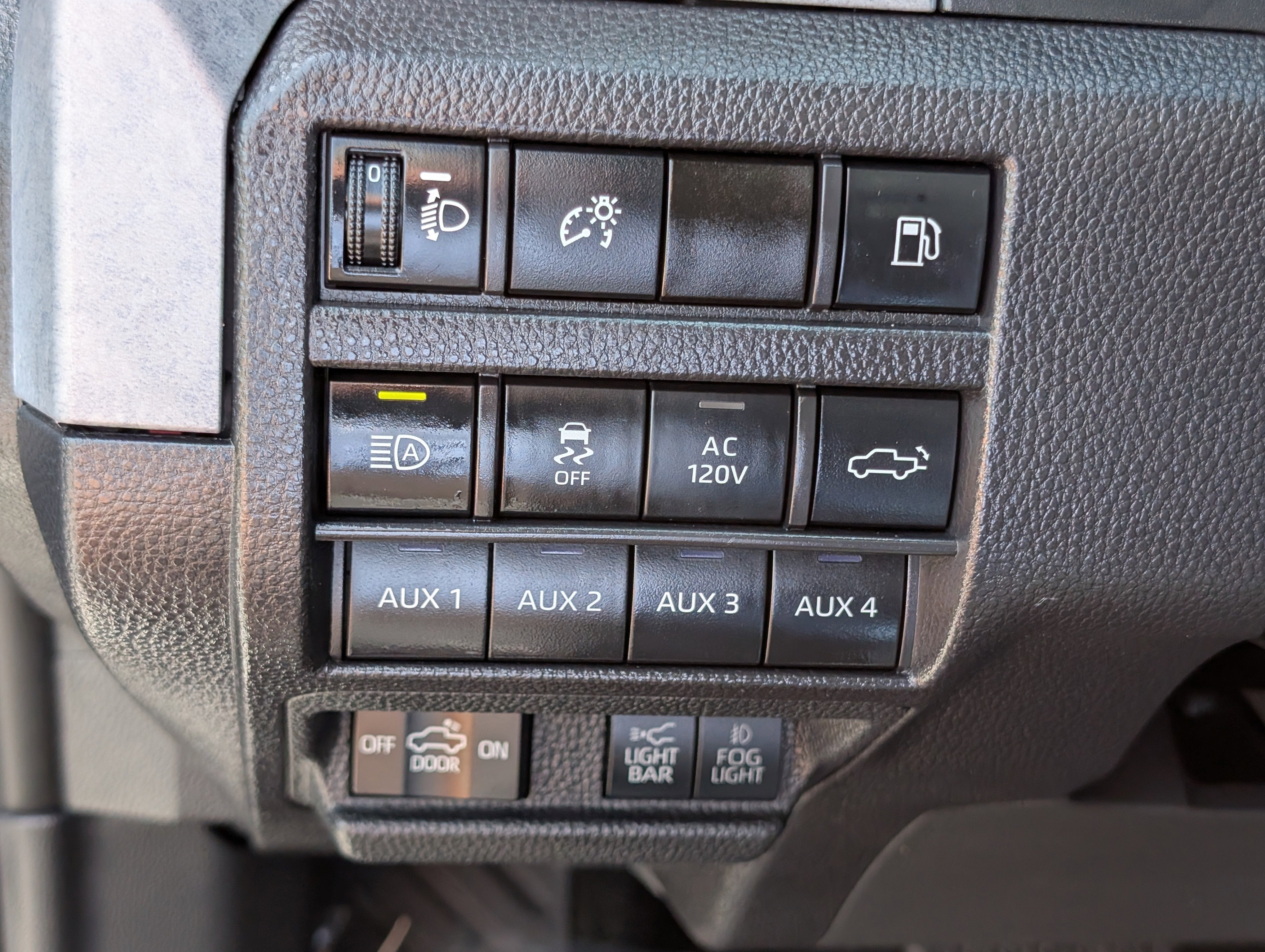 2025 Toyota Tacoma 4WD TRD Sport Hybrid